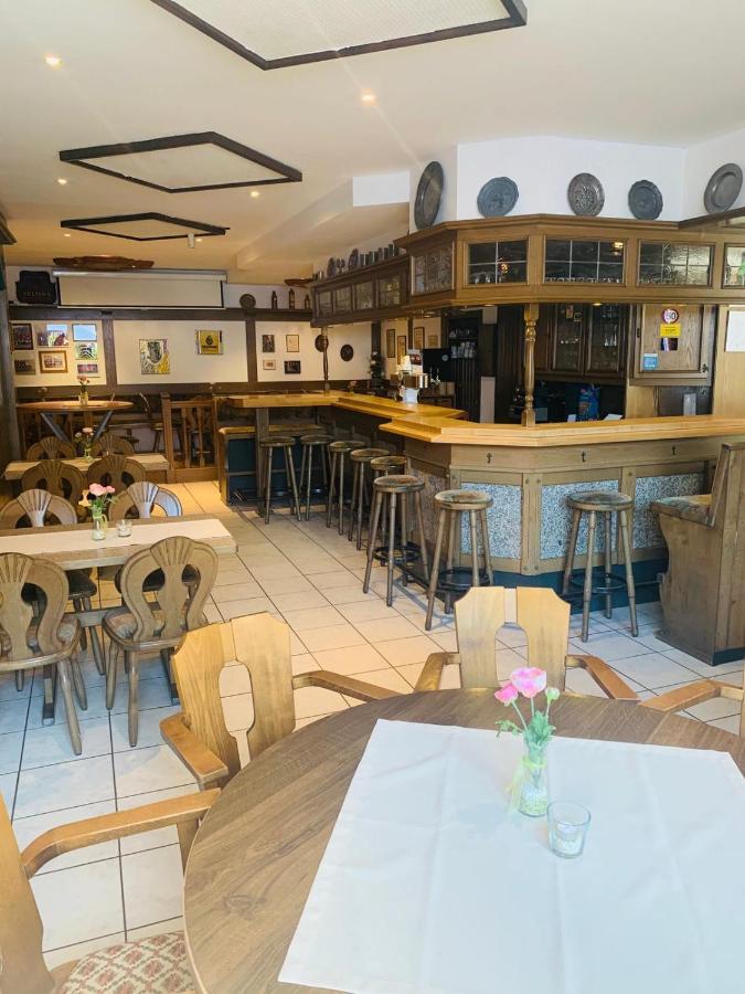 Landgasthaus Jaegerhof Bueren  Bagian luar foto